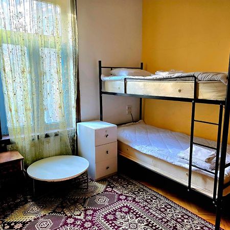 Colors Hostel Tbilisi Bagian luar foto