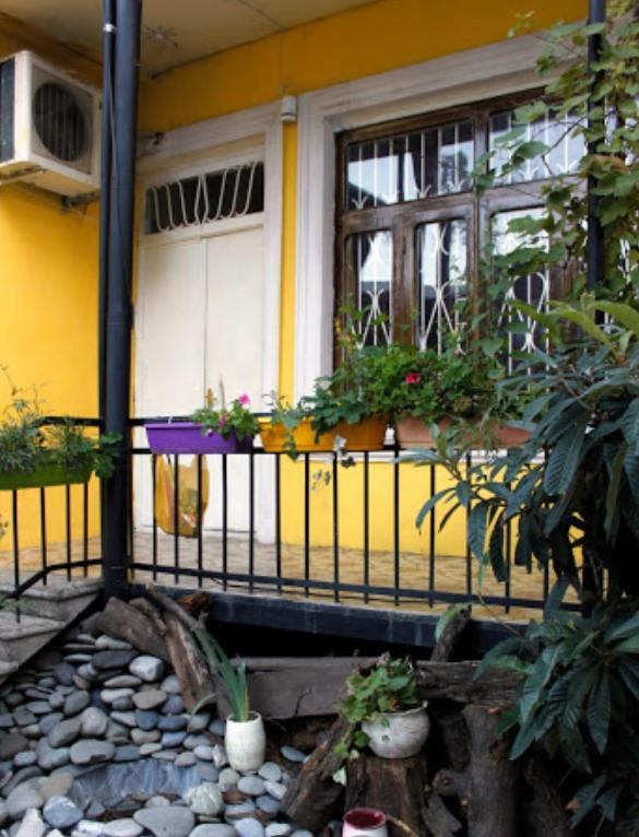Colors Hostel Tbilisi Bagian luar foto