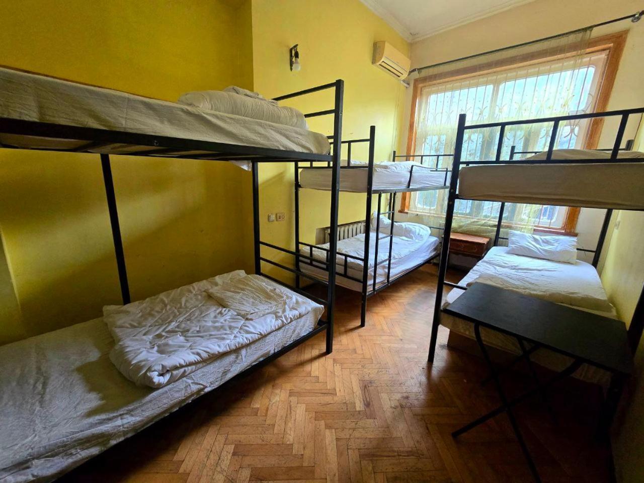 Colors Hostel Tbilisi Bagian luar foto