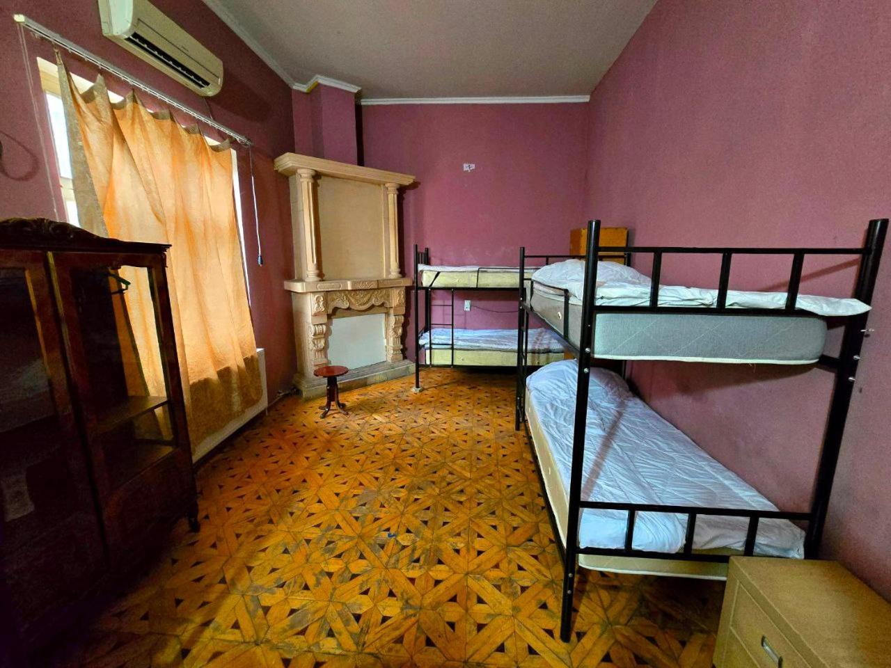 Colors Hostel Tbilisi Bagian luar foto