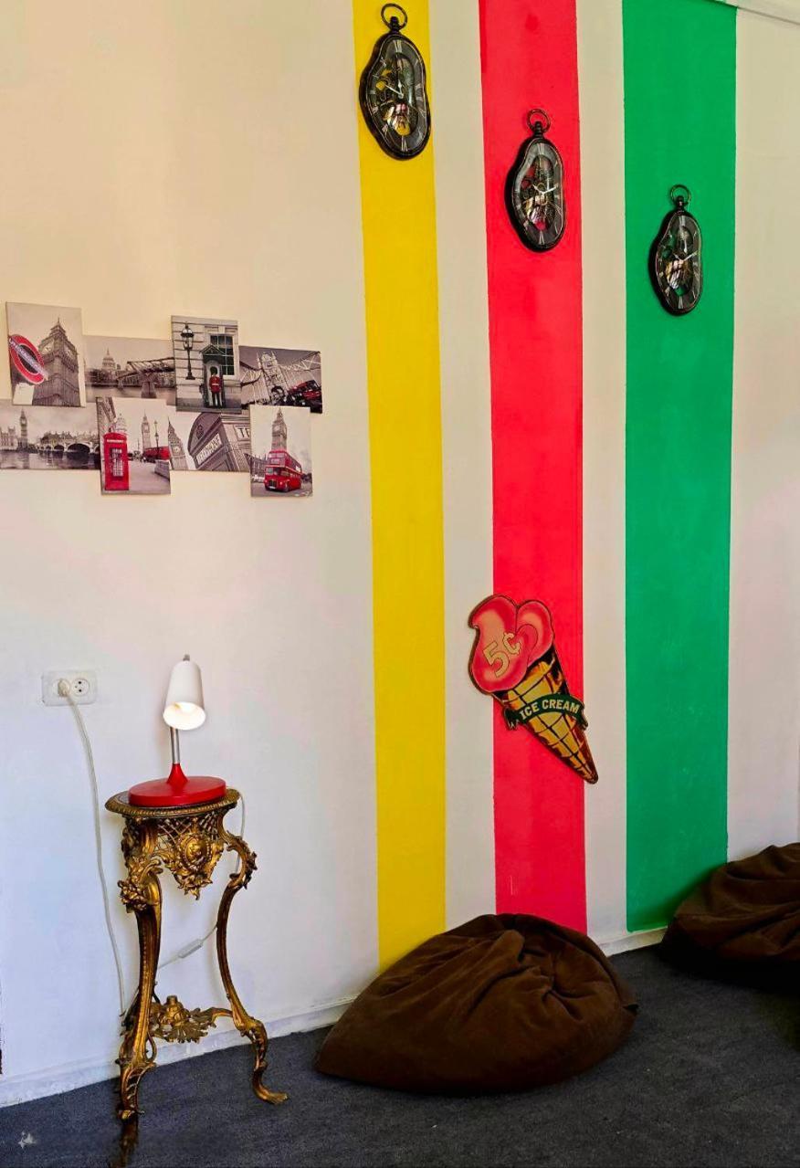 Colors Hostel Tbilisi Bagian luar foto