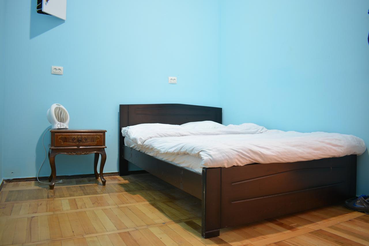 Colors Hostel Tbilisi Bagian luar foto
