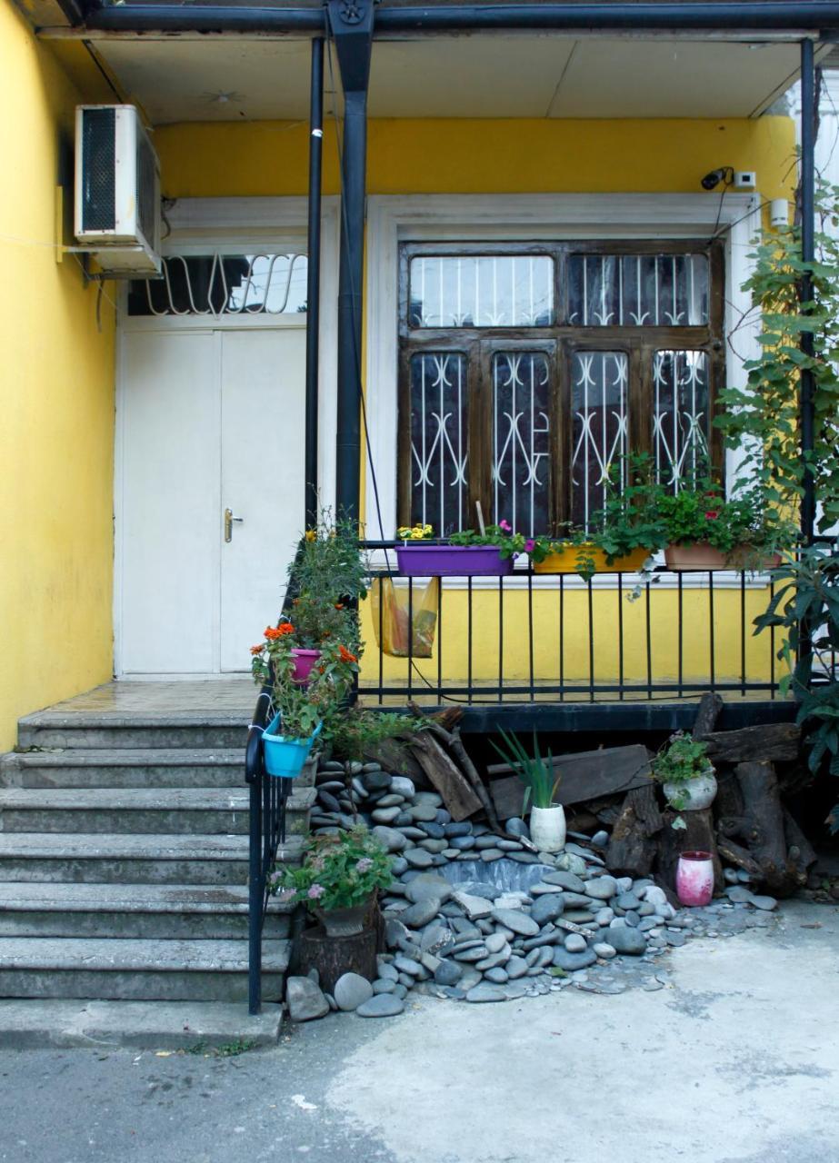 Colors Hostel Tbilisi Bagian luar foto