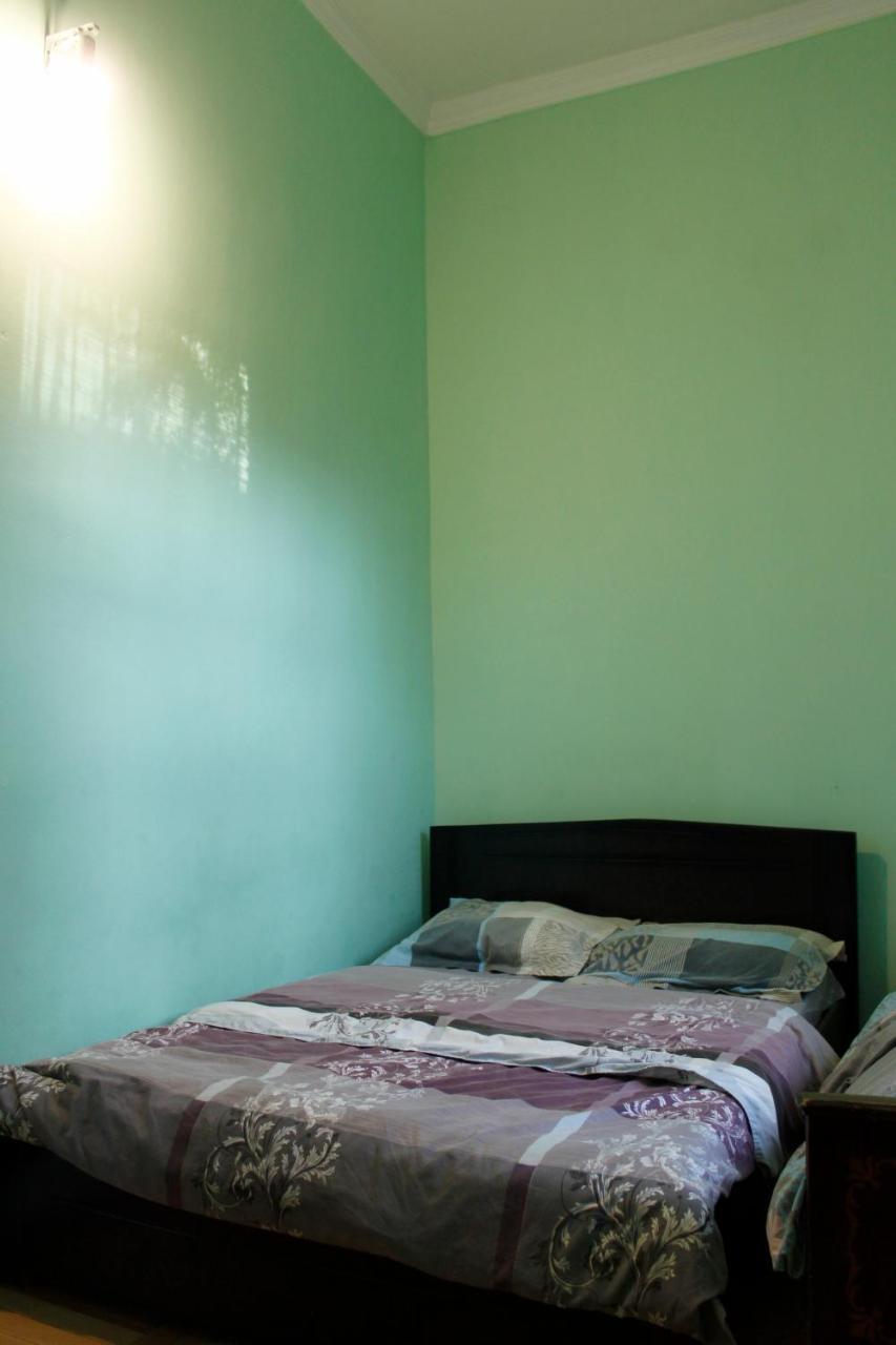 Colors Hostel Tbilisi Bagian luar foto